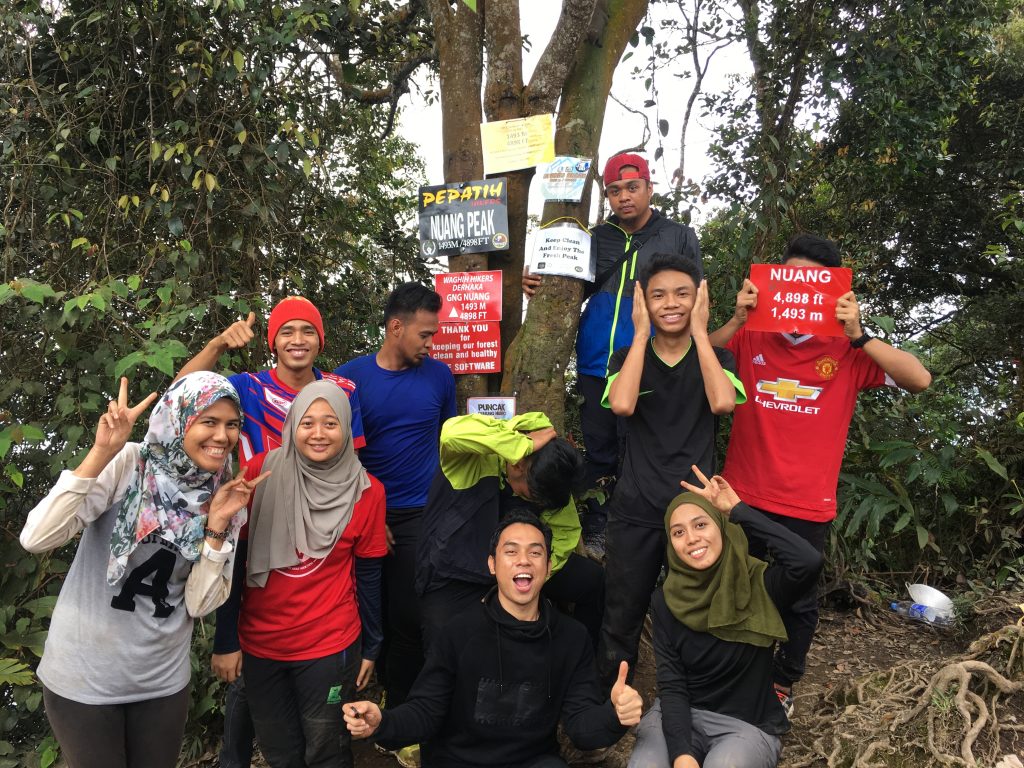 Gunung Nuang : Hiking dengan Afiq Halid