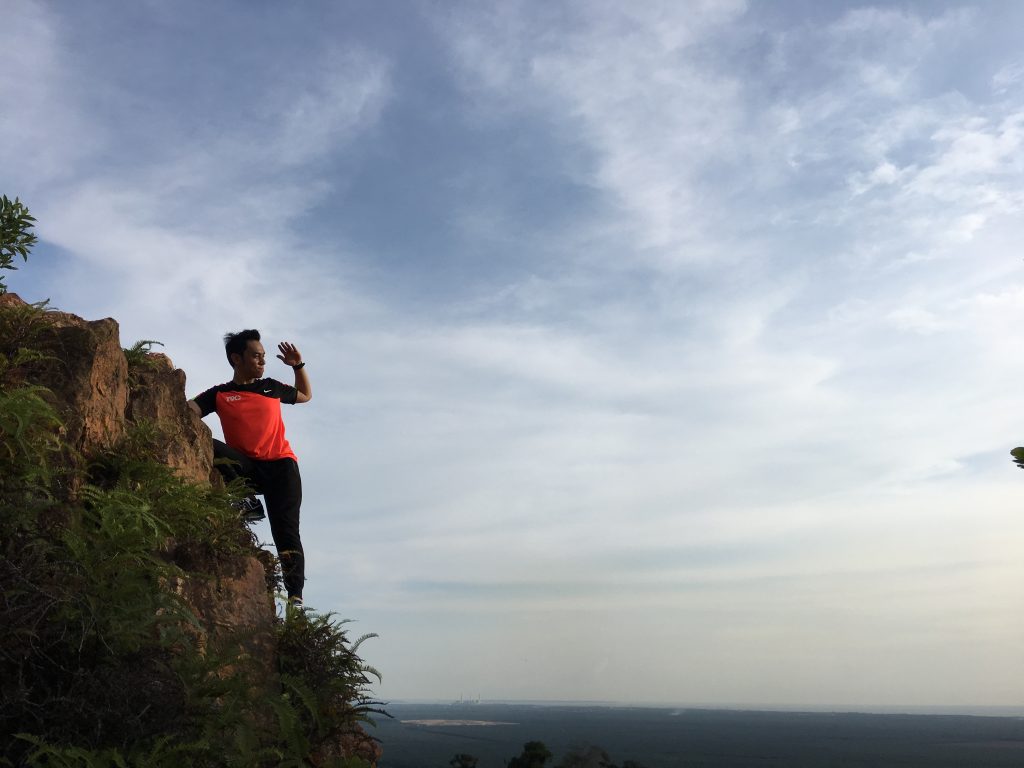Hiking di Bukit Botak Puncak Alam Selangor